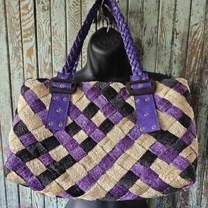 Perfect summer bag with popping purple 💜